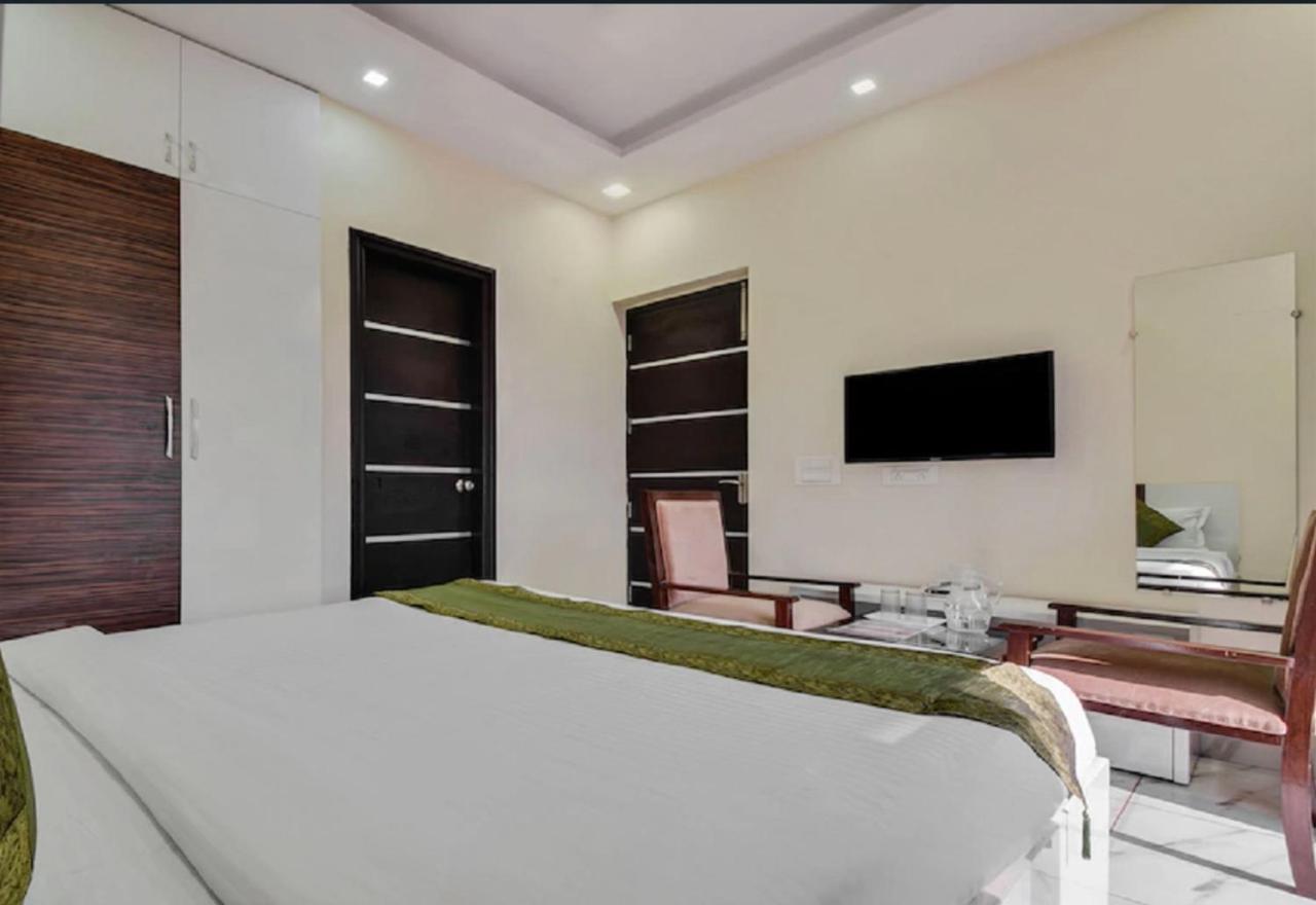 The Shashank Villa Панчкула Екстер'єр фото
